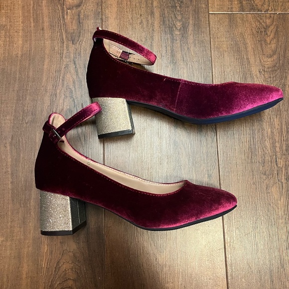 Pink Velvet Shoes Women’s Size 6 - Picture 5 of 8